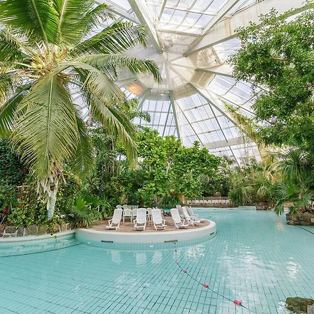 Center Parcs Les Bois Francs Verneuil d'Avre et d'Iton Exterior foto