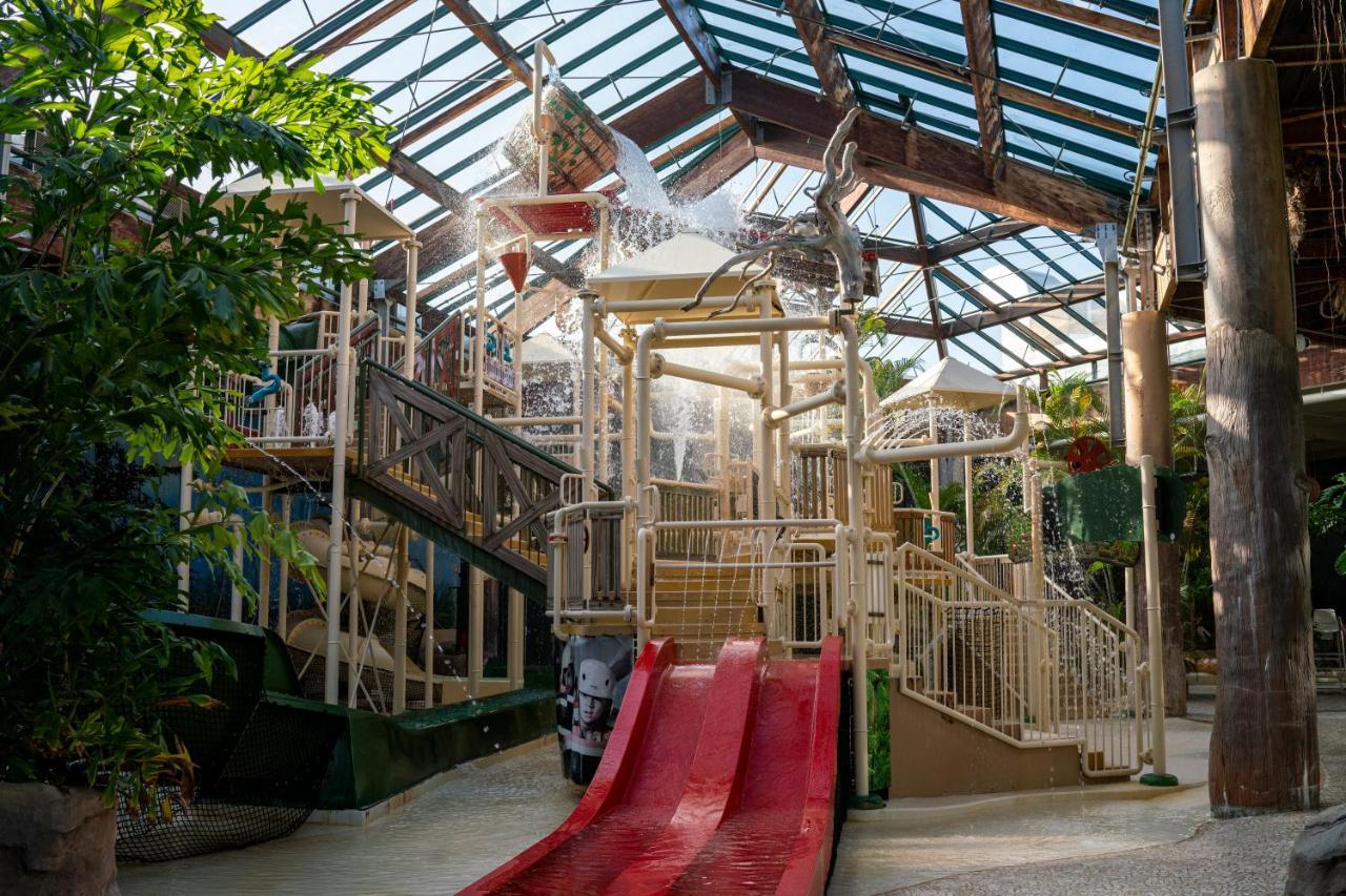 Center Parcs Les Bois Francs Verneuil d'Avre et d'Iton Exterior foto