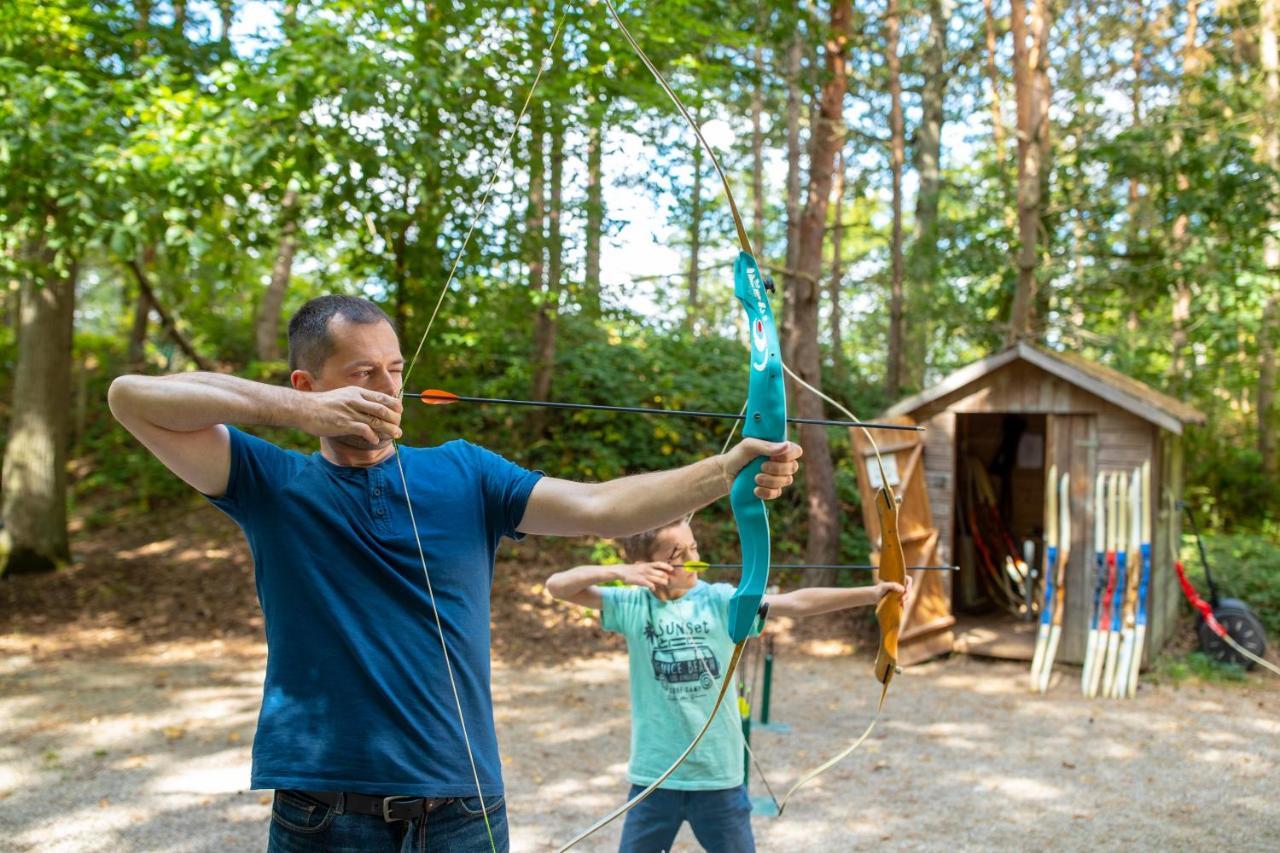Center Parcs Les Bois Francs Verneuil d'Avre et d'Iton Exterior foto